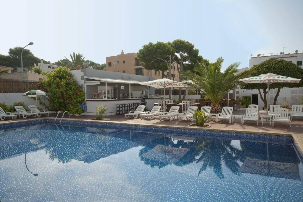 Hostal Montesol