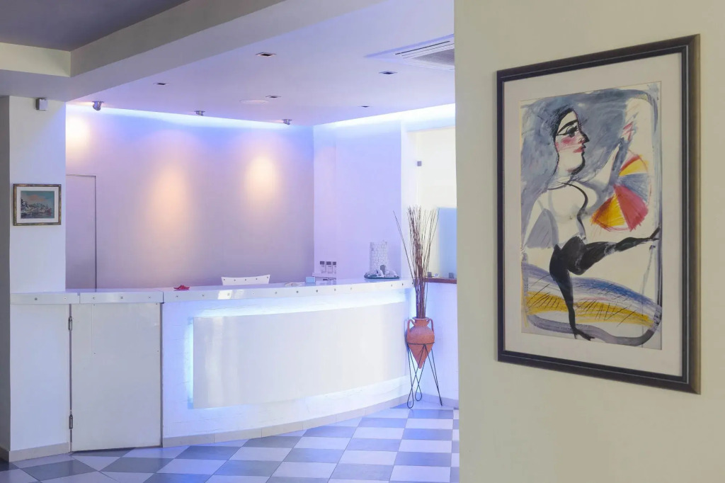 Karras Star Hotel