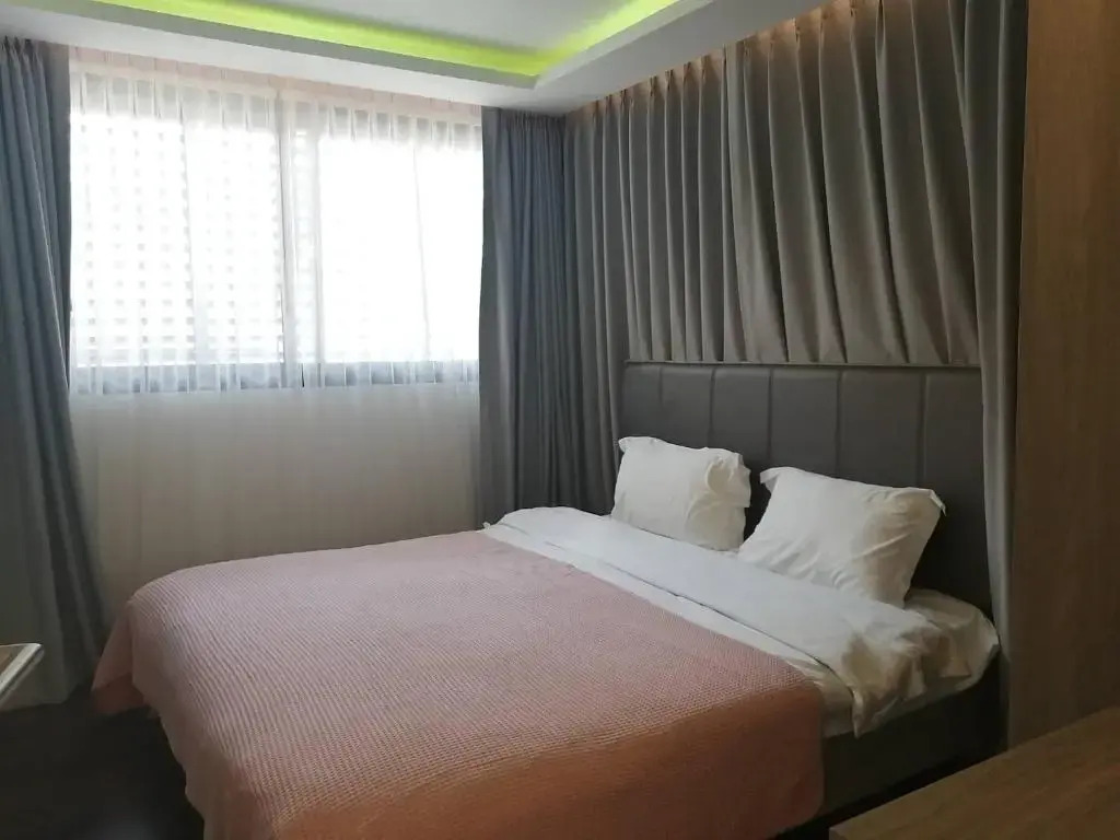 Bangkok Asok Circle REIN Sukhumvit 12#2BR&3BR#Pool&Gym#Near Terminal 21