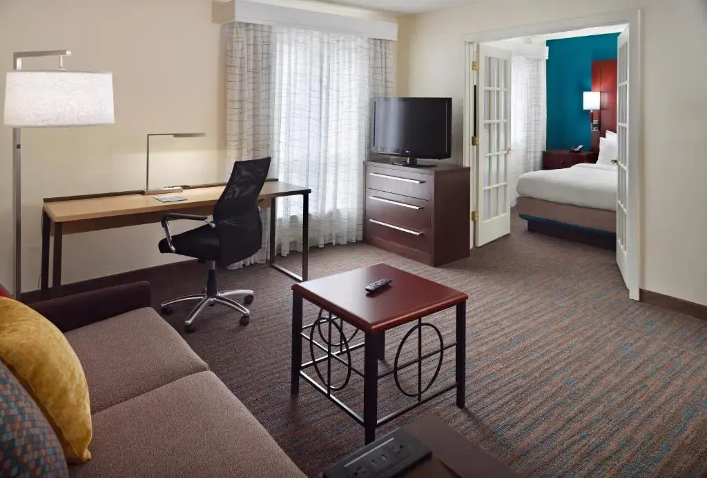 Embassy Suites By Hilton Atlanta Airport North