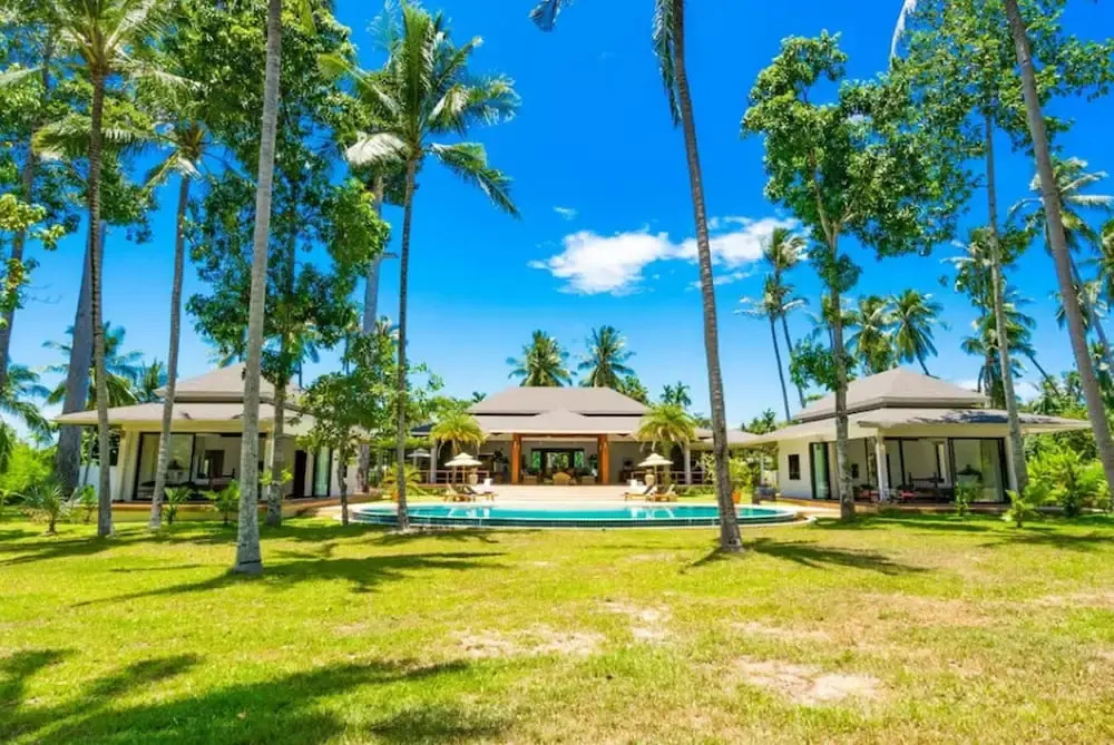3 Bedroom Pure Luxury Lipa Noi