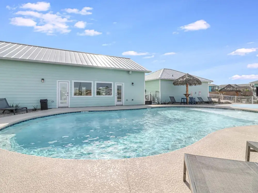 Tequila Sunrise Sfth6 1 Bedroom Cottage by RedAwning