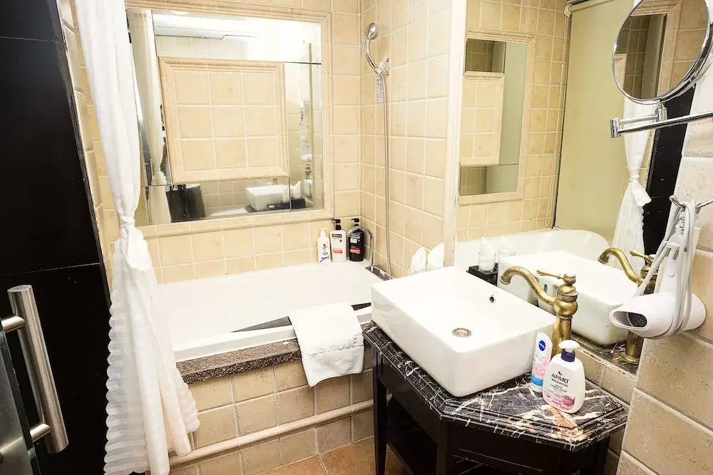 A25 Premium Hotel - 06 Truong Dinh