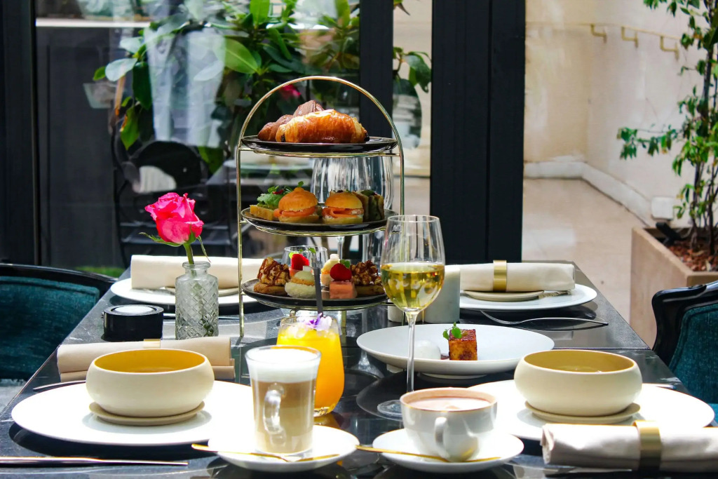 Paris jAdore Hotel & Spa
