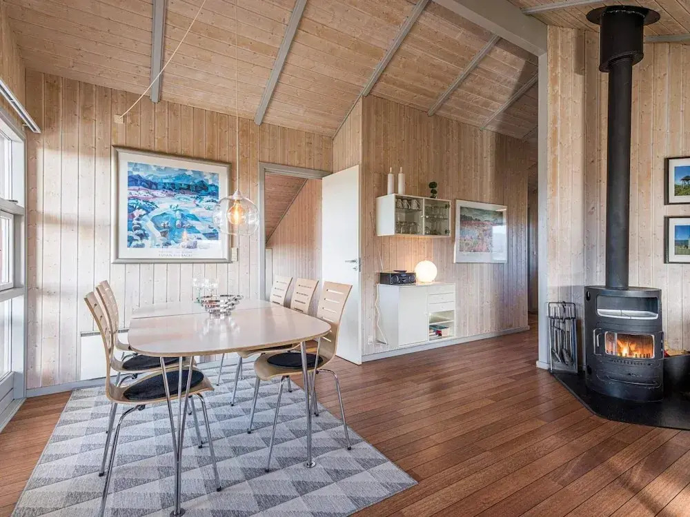 6 person holiday home in Hvide Sande