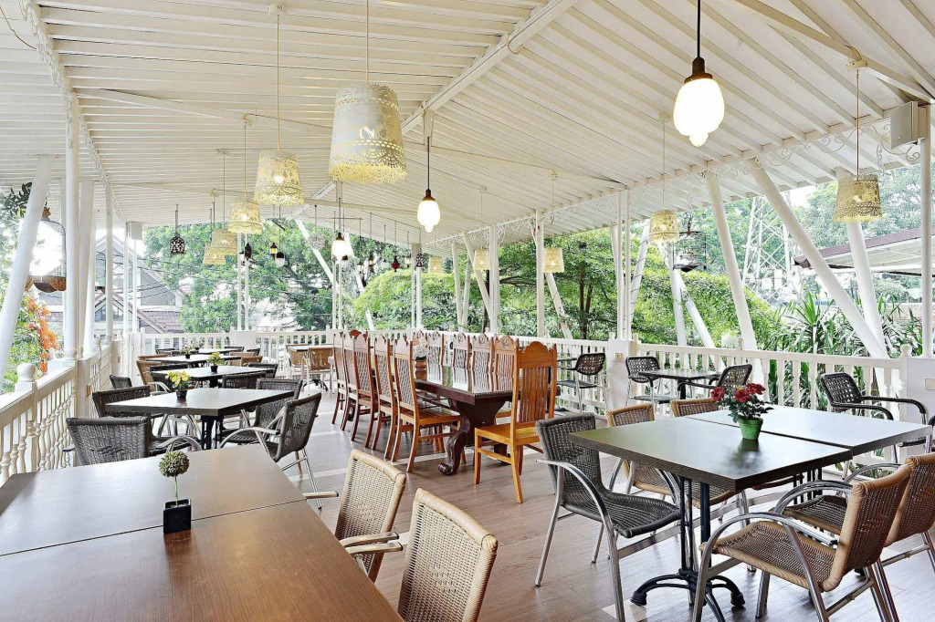 ZEN Rooms Sukaresmi Karang Setra