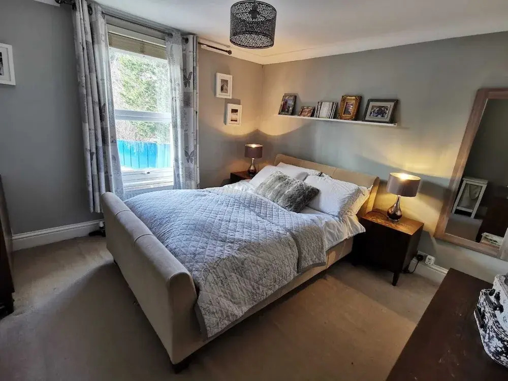 NEW Spacious 3BD House Tunbridge Wells Sleeps 7!