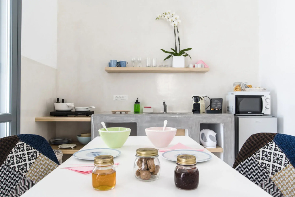 LAGADI SUITES by K&K