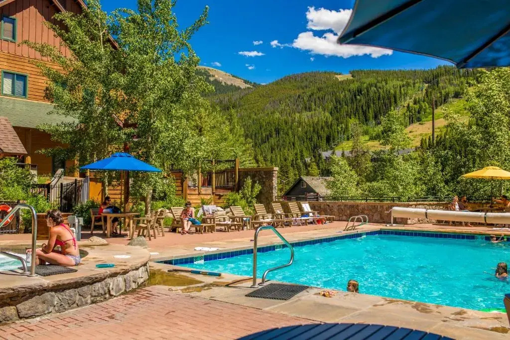 Arapahoe Lodge by Summit County Mountain Retreats