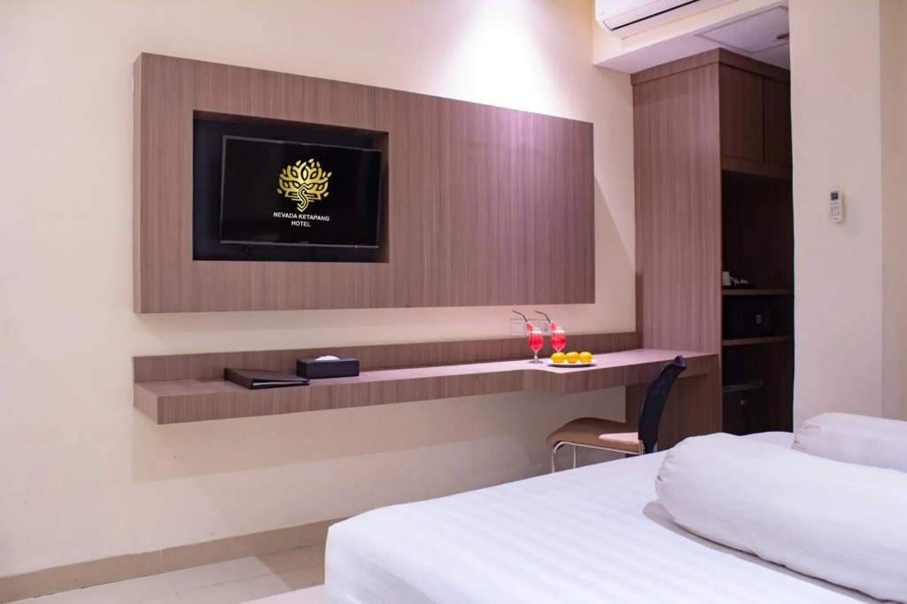 Nevada Ketapang Hotel
