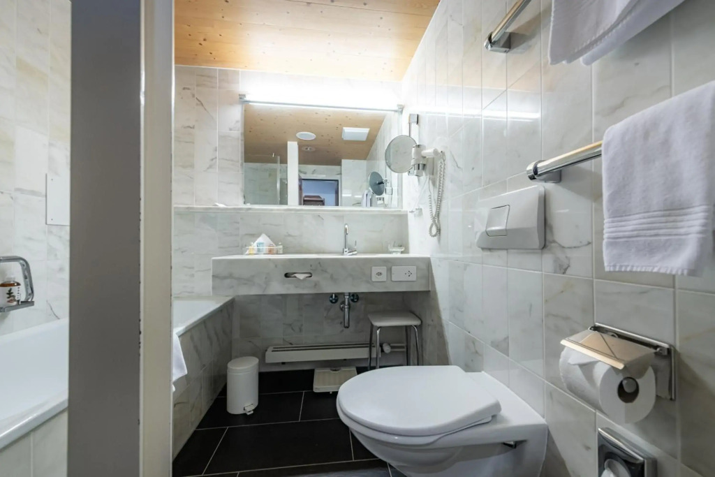 Hotel Adula