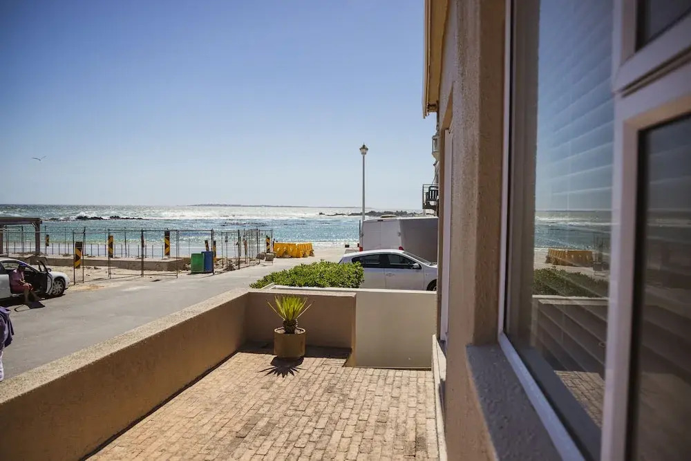 Beachside Cottage