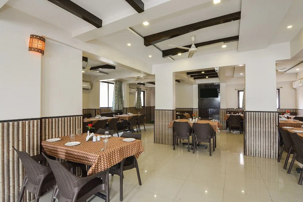 FabHotel Chetan Executive