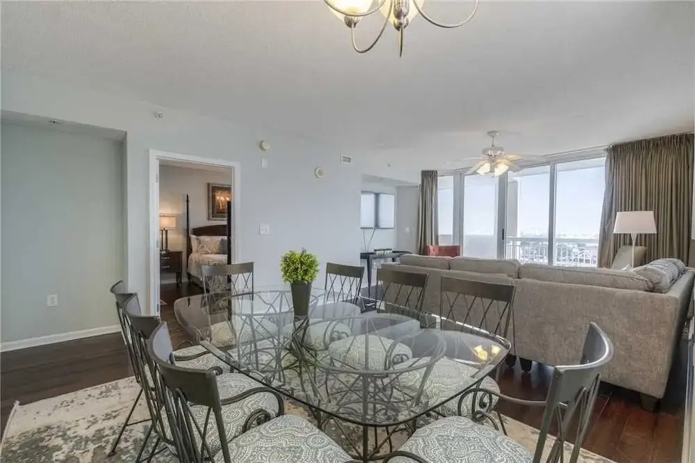 North Tower #809 Condominium 4 Bedrooms 3 Bathrooms Condo
