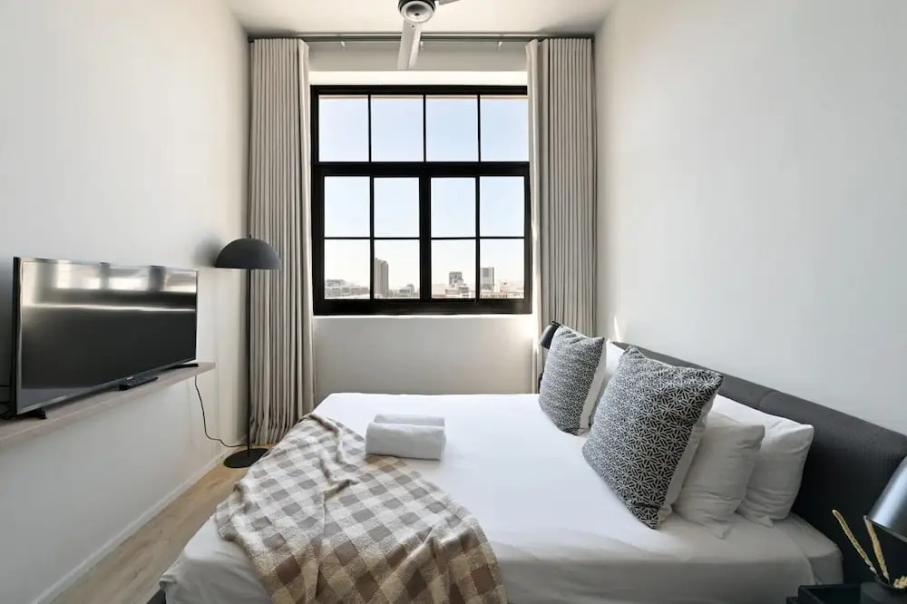 Modern Apt Co-working East City