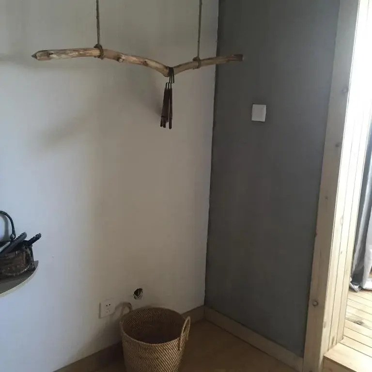 Jing Pu Plant Theme Hostel