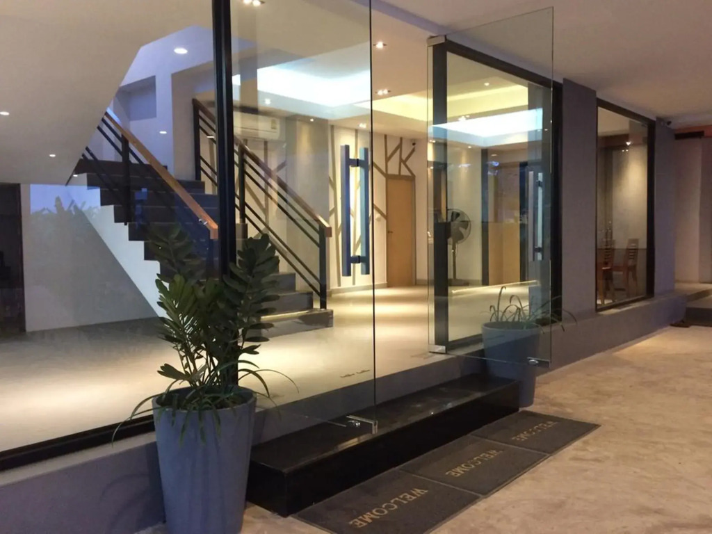 B Boutique Hotel