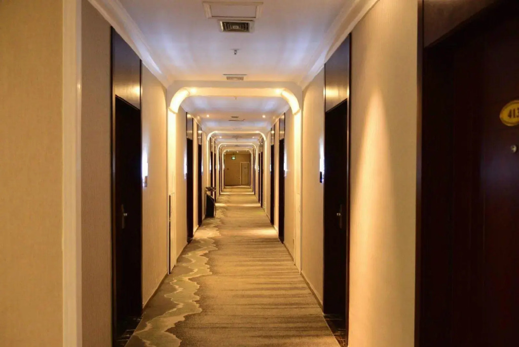 Yuelaideng Hotel