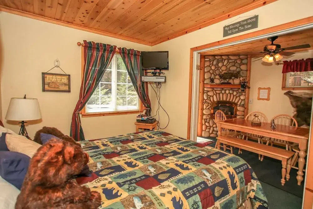 Mason's Mountain Retreat 1593 by RedAwning