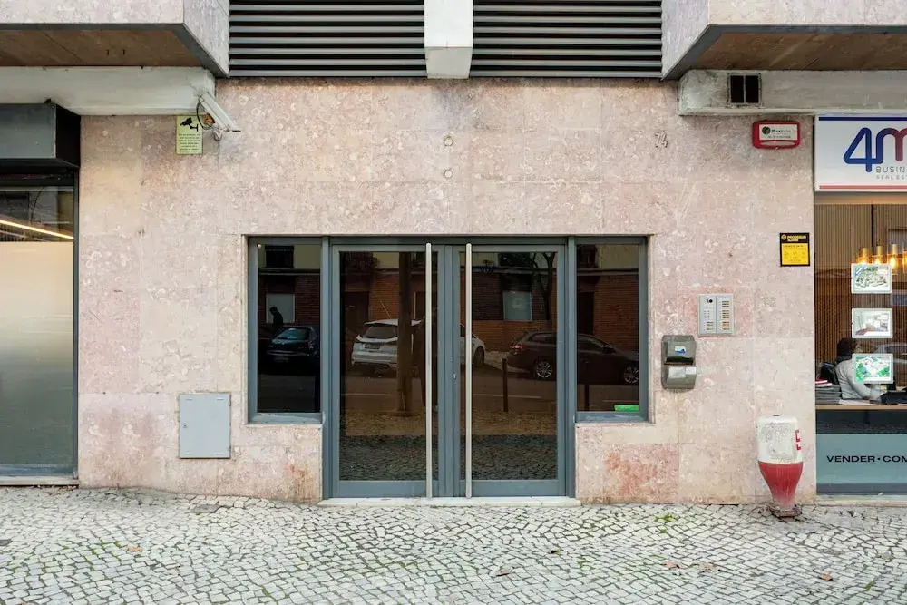 Elegant Flat in Benfica