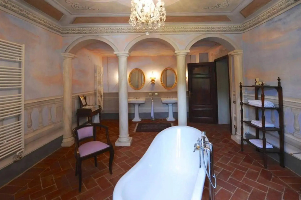 Splendid Luxury Villa Near Lucca Pool Ideal for Weddings end Events-villa Lucchese