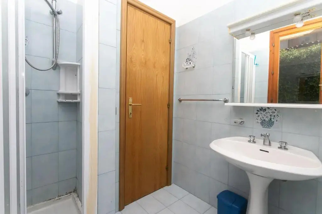 N215 - Numana, trilocale con portico