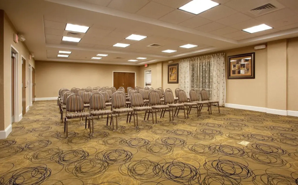 Holiday Inn Express Pembroke by IHG