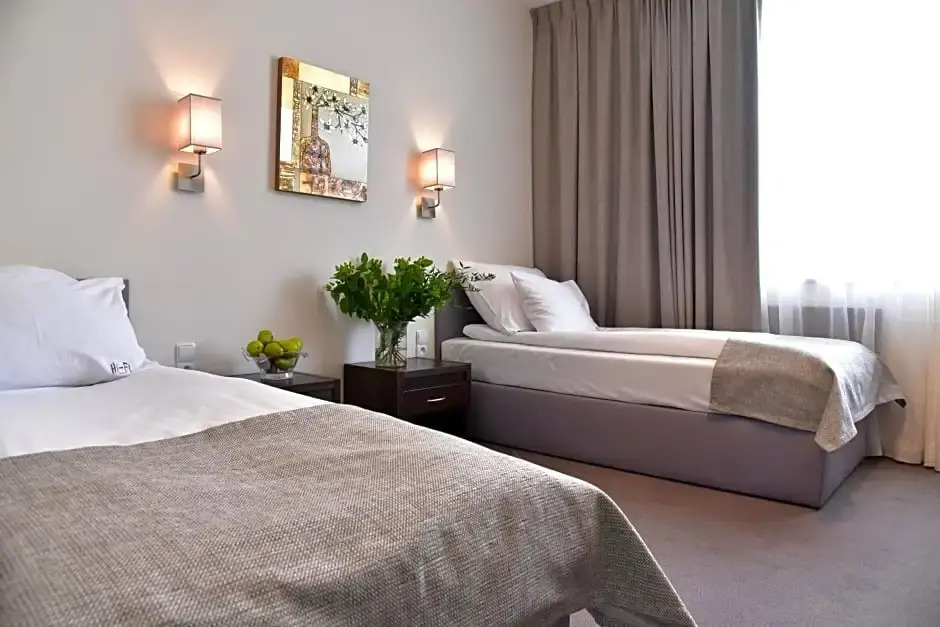 Hotel Hi-Fi Spa