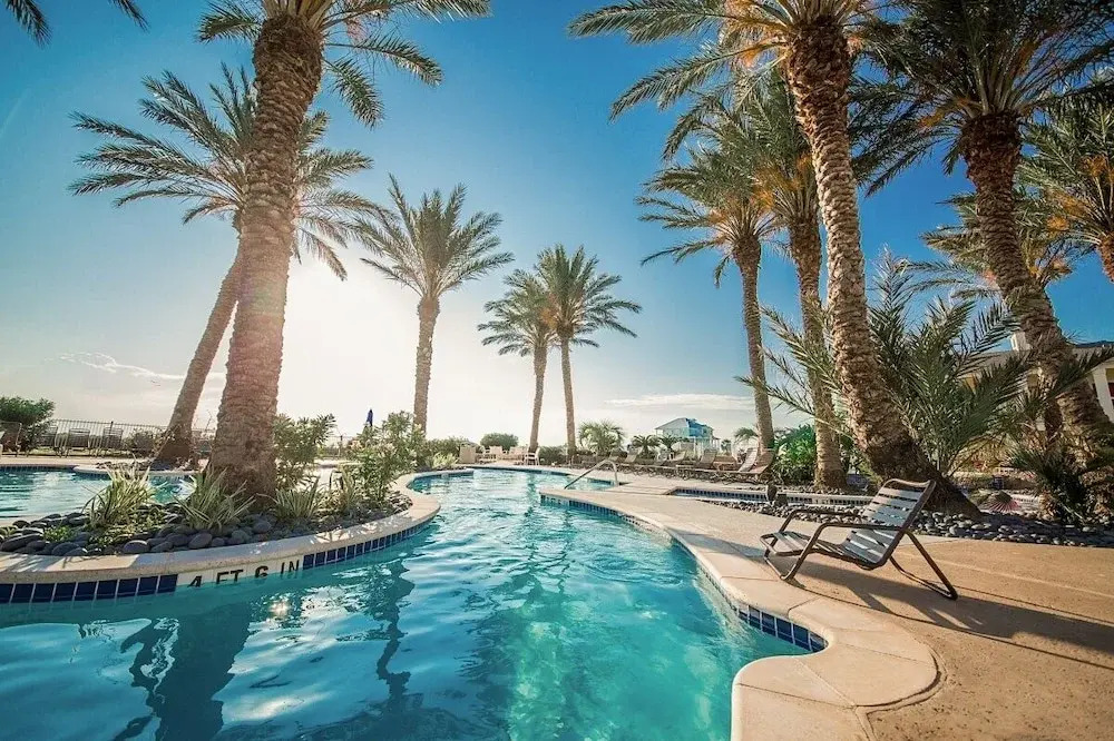 New Listing! Bay-view Gem W/ Pool, Hot Tub & Beach 2 Bedroom Condo