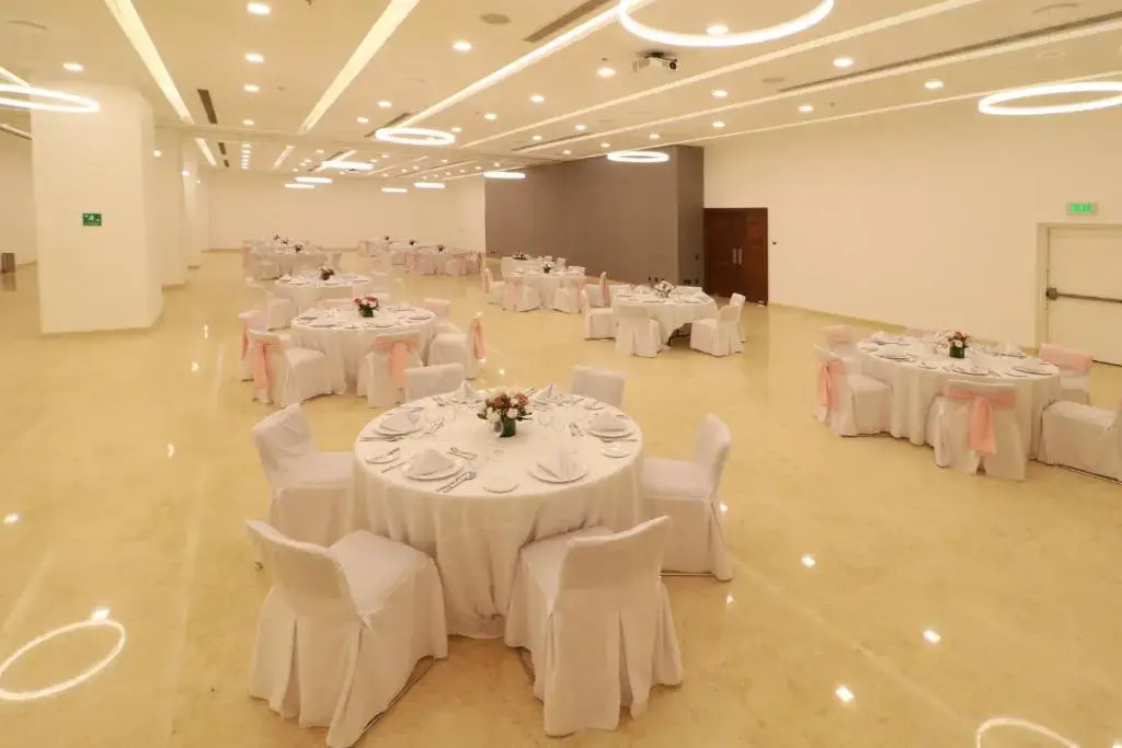 Holiday Inn & Suites Puerto Vallarta Marina & Golf