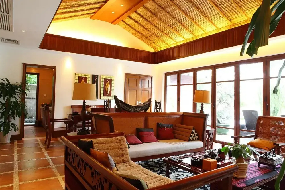 Hui Zhou Hou Niao Shui Rong Zhuang Villa