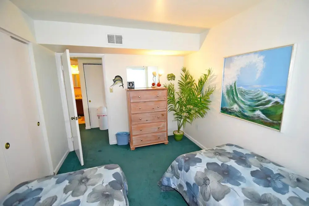 Waterside Six 302 2 Br Condo by RedAwning