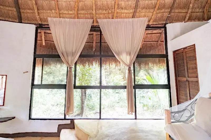 Jolie Jungle Eco Hotel