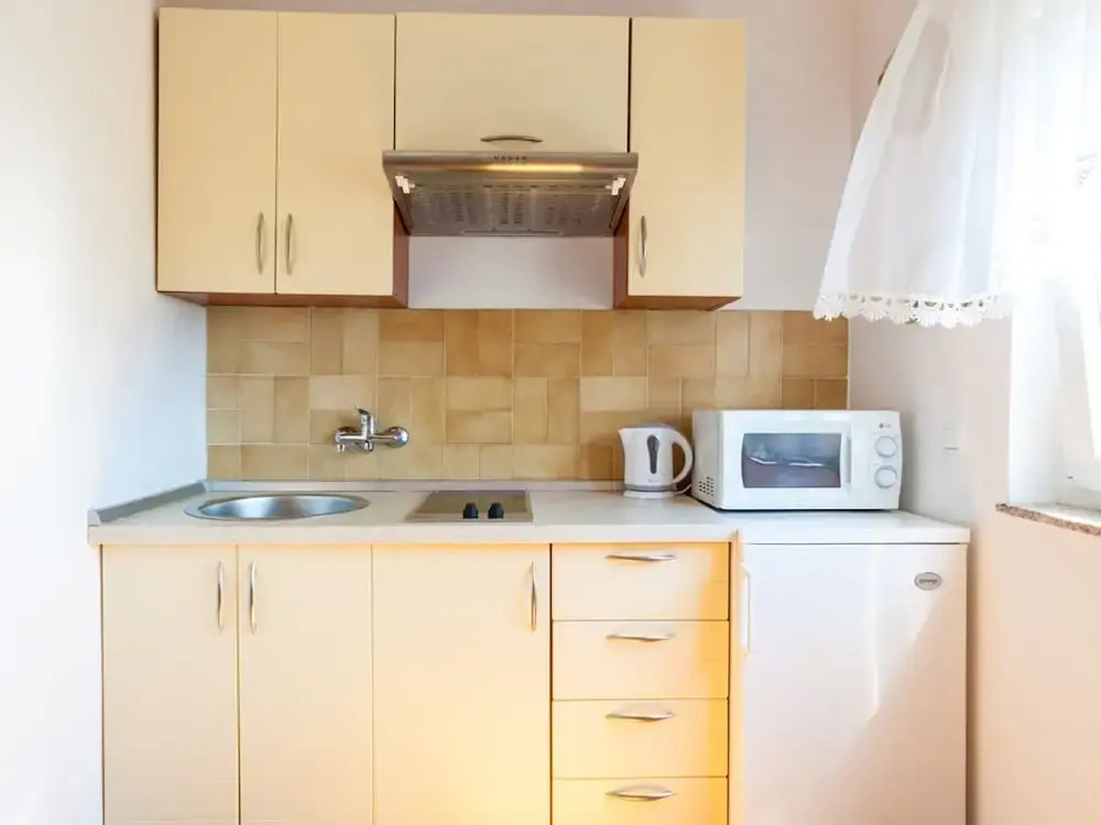 Balmy Apartment in Malinska Near Sea