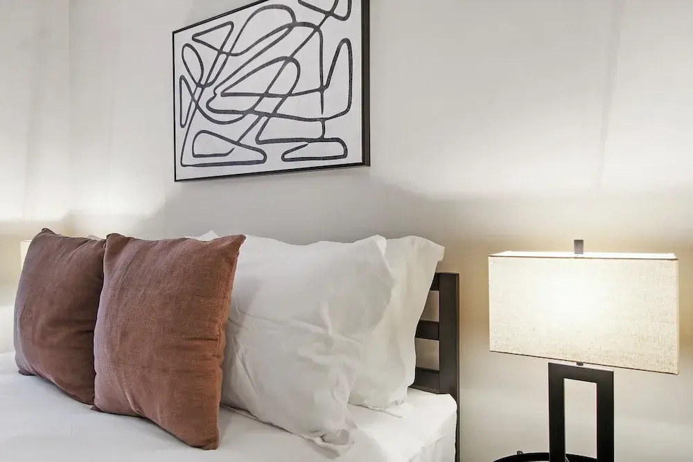 Studio Apt - Dorchester 203