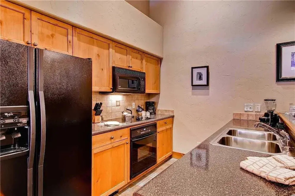 Tl2312 Lovely top Floor Home With Beautiful Views - Winter Specials!