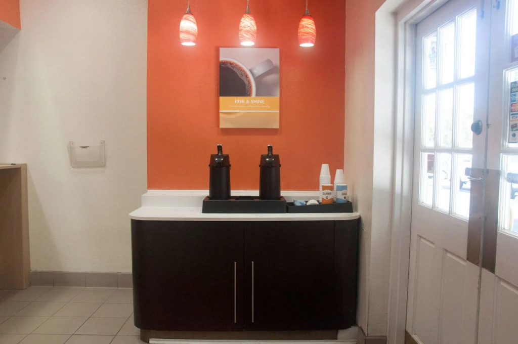 Motel 6-Raleigh, NC - Cary