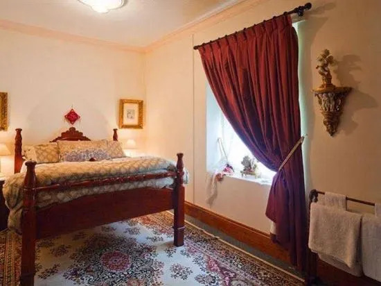 Segenhoe Inn Historic Bed & Breakfast