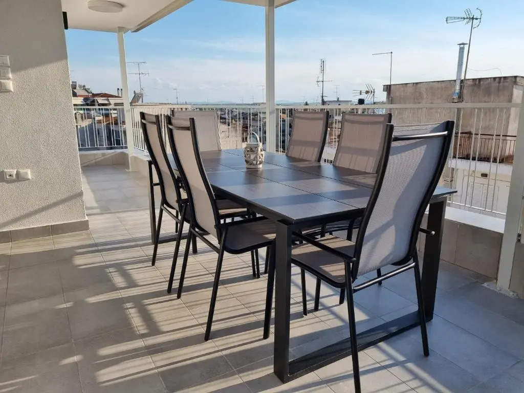 Larisa Hospitality I - Roof Top apartment