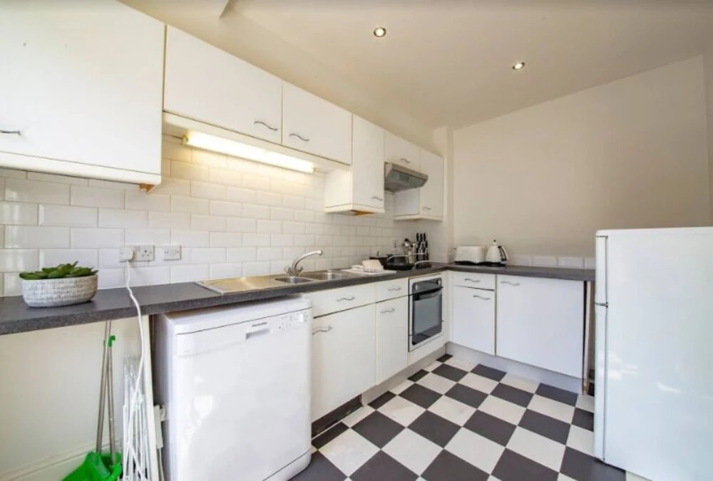 Immaculate 2 Bedroom Apartment in Central London