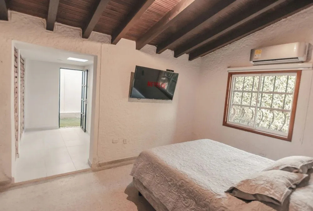 Casa Lago Boutique
