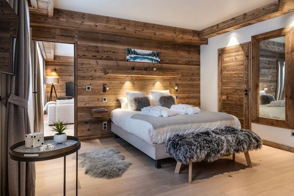 Alaska Lodge by Alpine Resorts