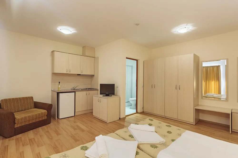 Serena Residence Aparthotel