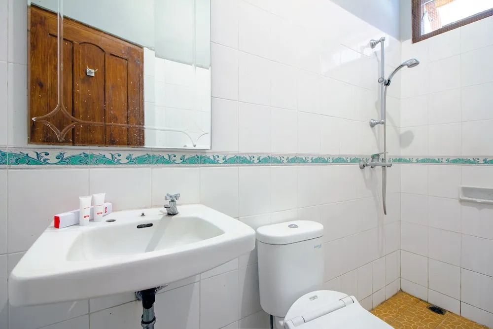 OYO 1650 Griya Joglo Homestay