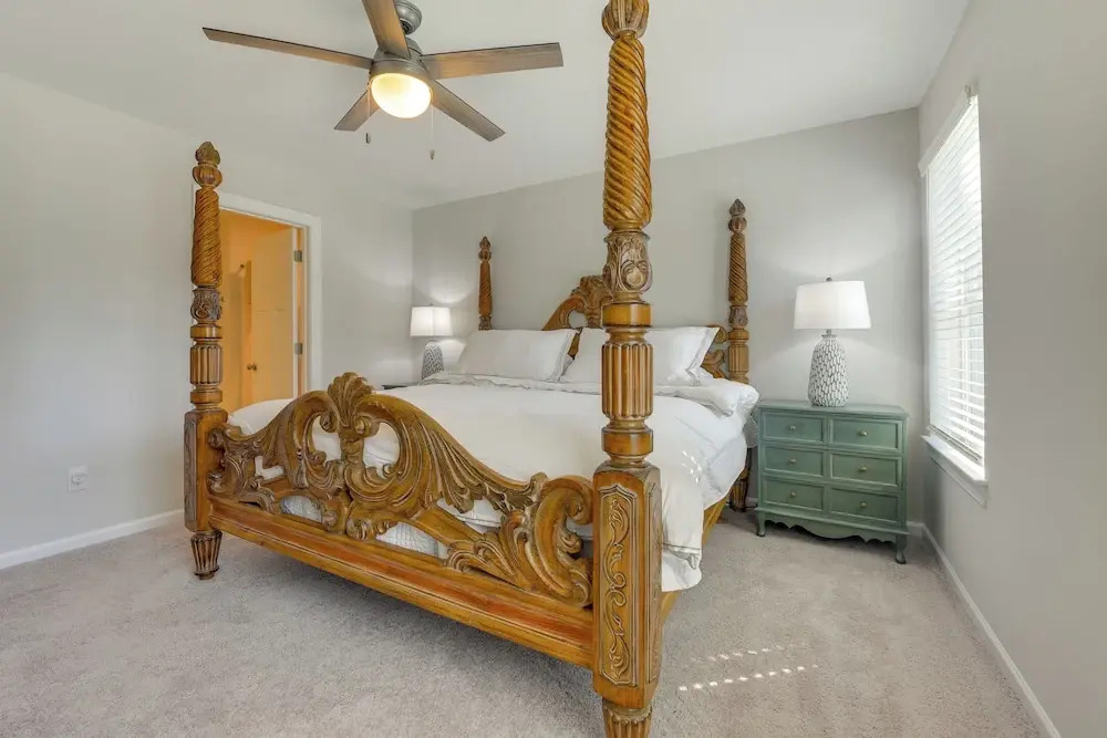 Townhome w/ Pool! 7 Mi to Ocean Isle Beach