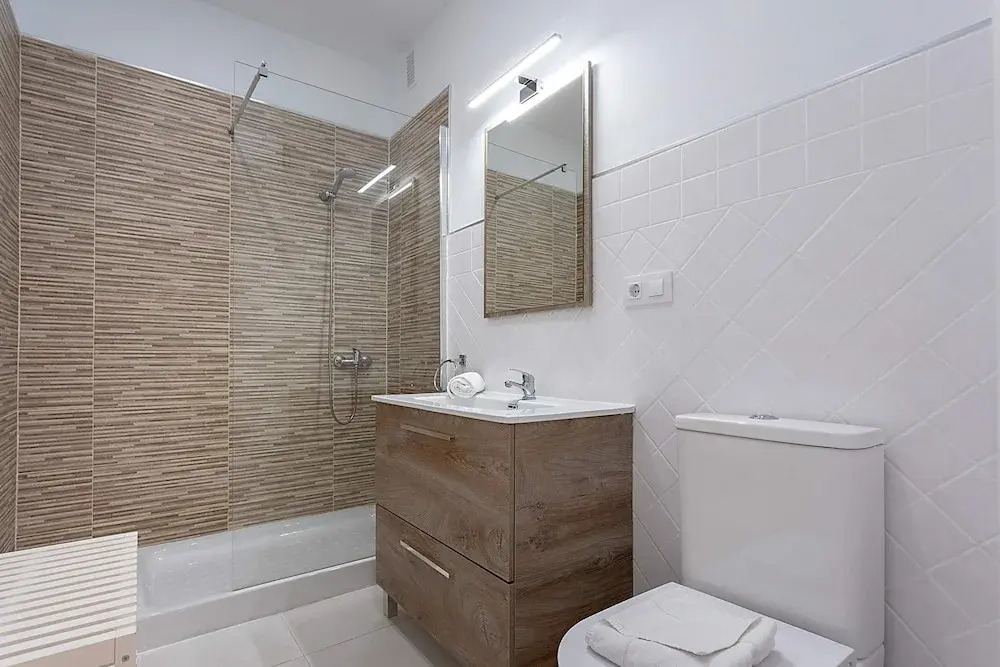 Magnificent 1 Bedroom Apartment With Balcony Santa Marta III