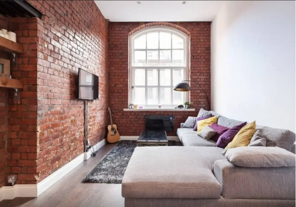 Beautiful 2 Bed Duplex w/ Mezzanine in City Centre