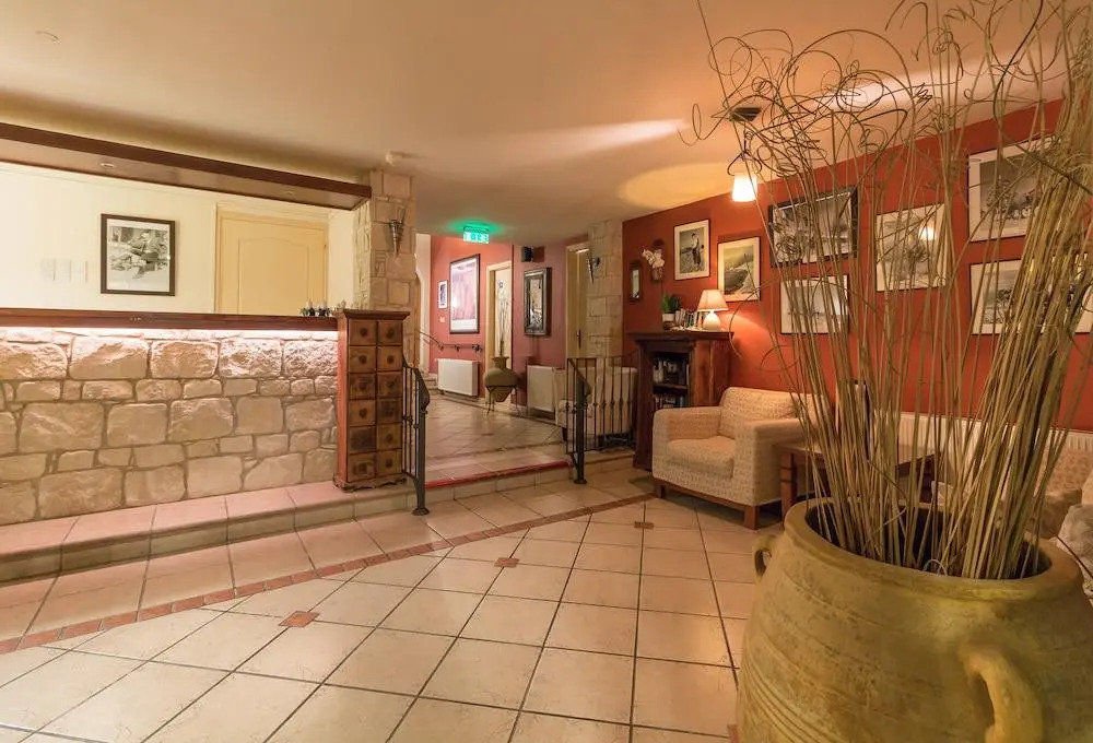 Hill View Hotel Apartments