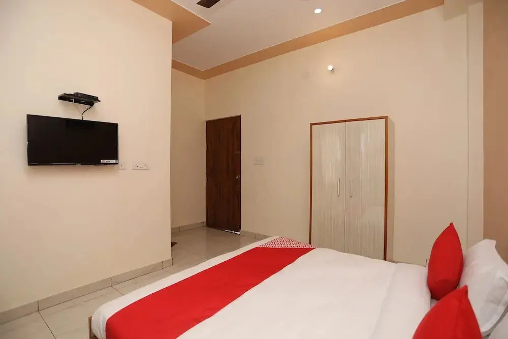 Shree Ram Palace By OYO Rooms