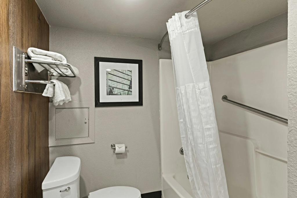 Rodeway Inn and Suites Austin